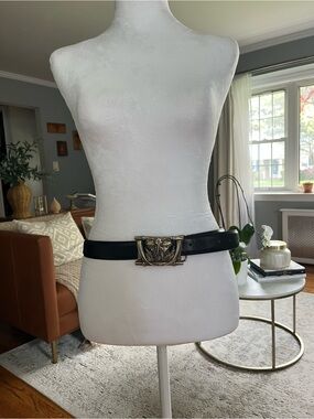 VTG. WATHNE Belt Sz. 34 Antiqued Silver-Tone Metal Elephant Buckle Shark ~ Black